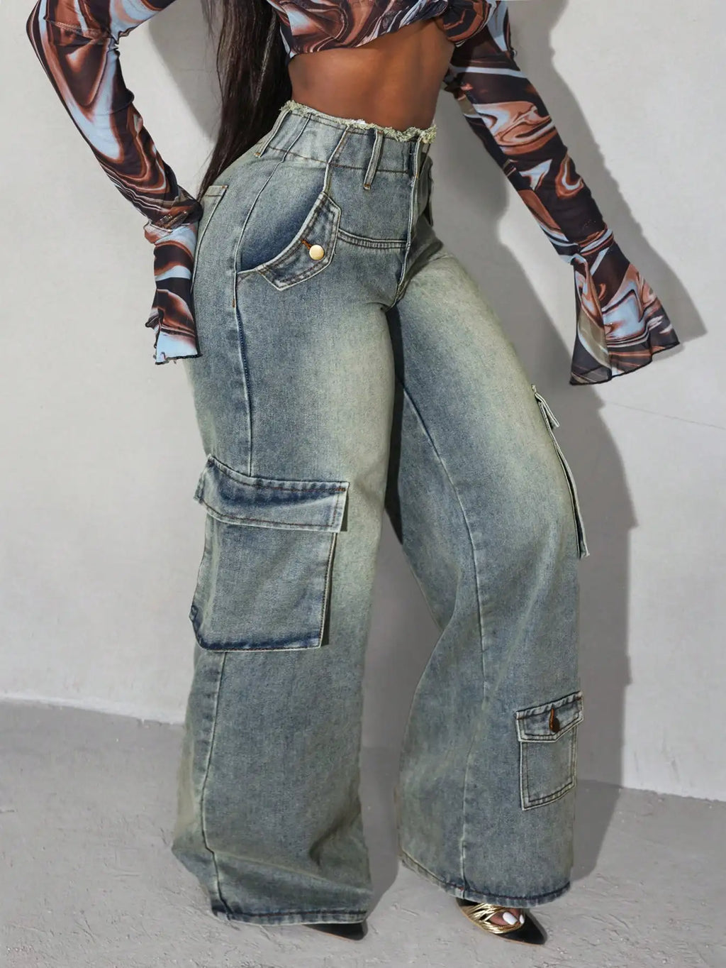 Wide Leg Cargo Jeans