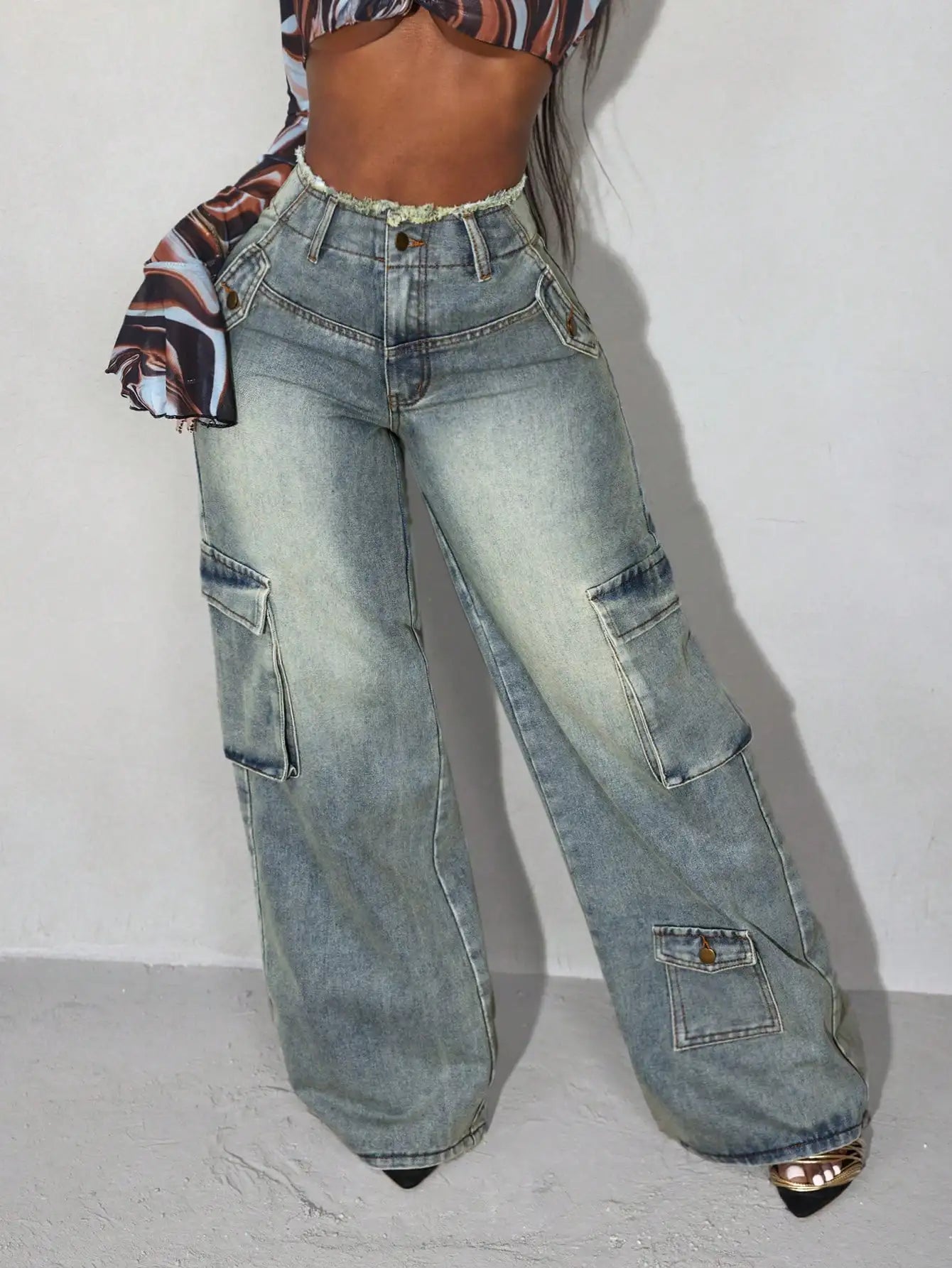 Wide Leg Cargo Jeans